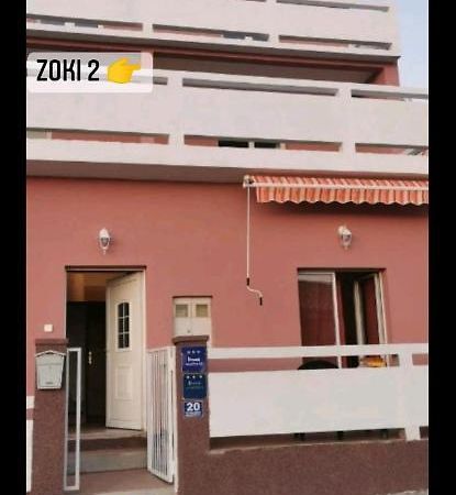 Apartment Zoki 1 Сен Екстериор снимка
